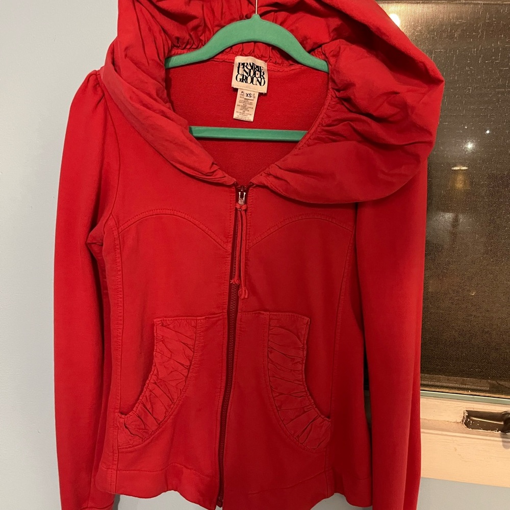 Short Cloak Hoodie Lipstick EUC XS